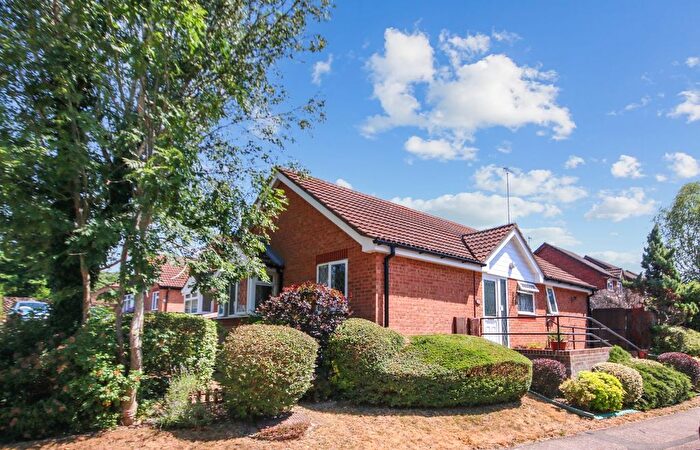 3 Bedroom Detached Bungalow For Sale In Mindelheim Avenue, East Grinstead, RH19