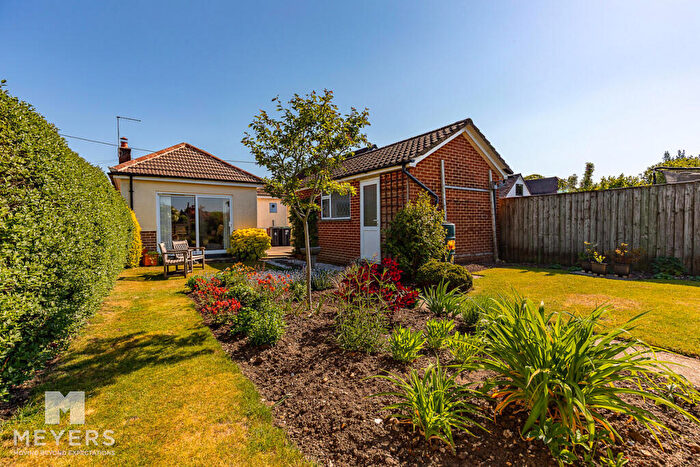 2 Bedroom Detached Bungalow For Sale In High Mead, Ferndown, BH22