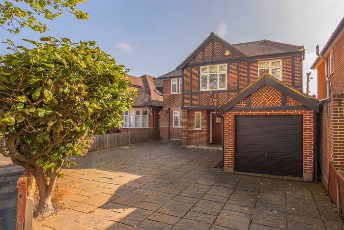 4 Bedroom Detached House To Rent In Cole Park Road, Twickenham, TW1