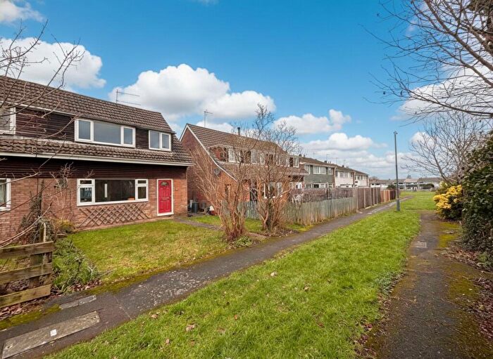 3 Bedroom House For Sale In Ribblesdale, Thornbury, BS35