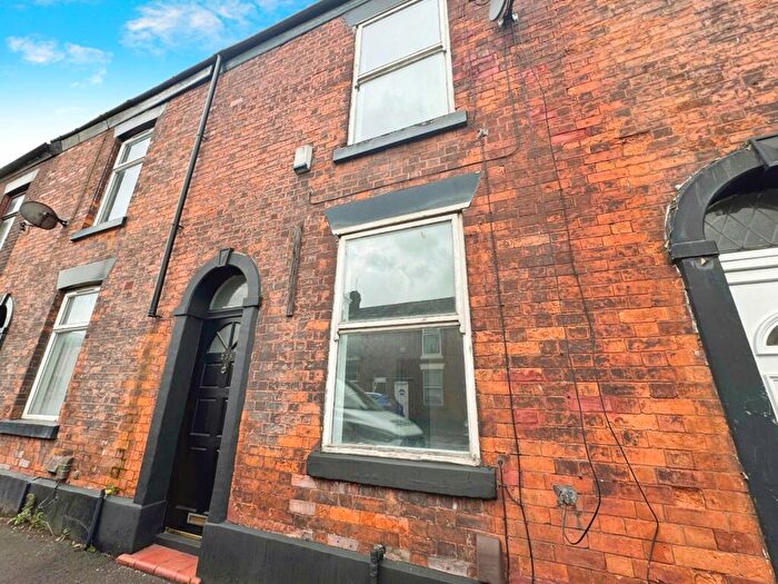 2 Bedroom House To Rent In Ashton Road, Denton, Manchester, M34