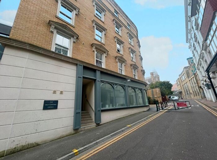 1 Bedroom Flat To Rent In Albert Road, Bournemouth, BH1