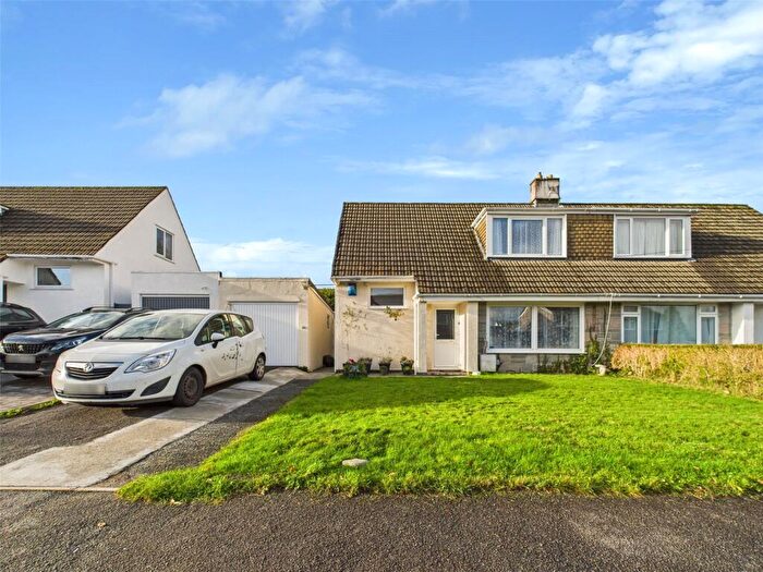4 Bedroom Semi-Detached House For Sale In Courtlands Road, Tavistock, Devon, PL19