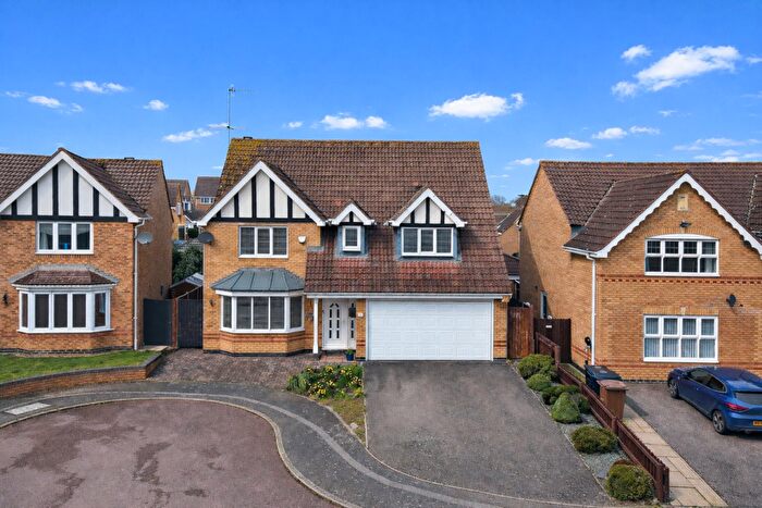 4 Bedroom Detached House For Sale In Little Greeve Way, Wootton, Northampton, NN4
