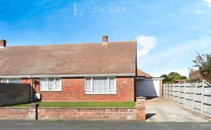 2 Bedroom Bungalow For Sale In Eastoke Avenue, Hayling Island, PO11