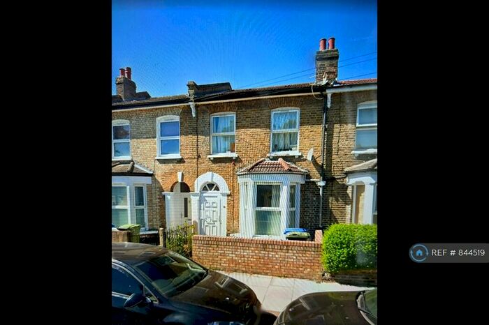 4 Bedroom Terraced House To Rent In Stanbury Road, London, SE15