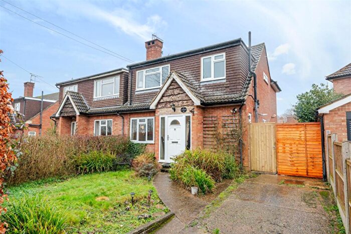 4 Bedroom Semi-Detached House For Sale In Cranmore Lane, West Horsley, KT24
