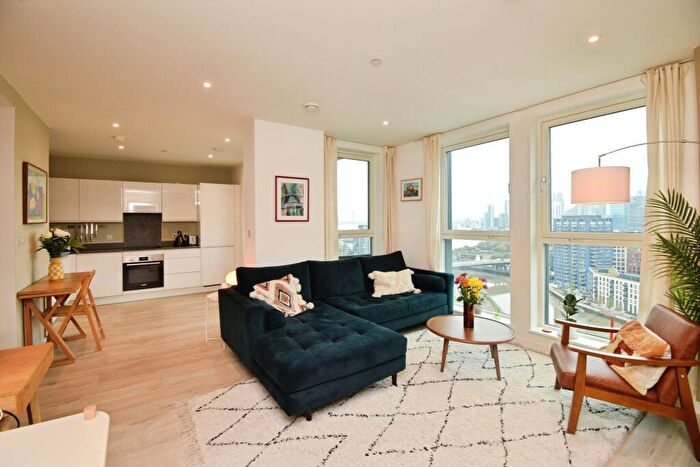 1 Bedroom Apartment For Sale In Silvertown Way, London, E16