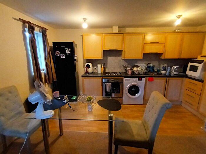 2 Bedroom Apartment To Rent In Jasmine House, Braunston Close, Northampton, NN4
