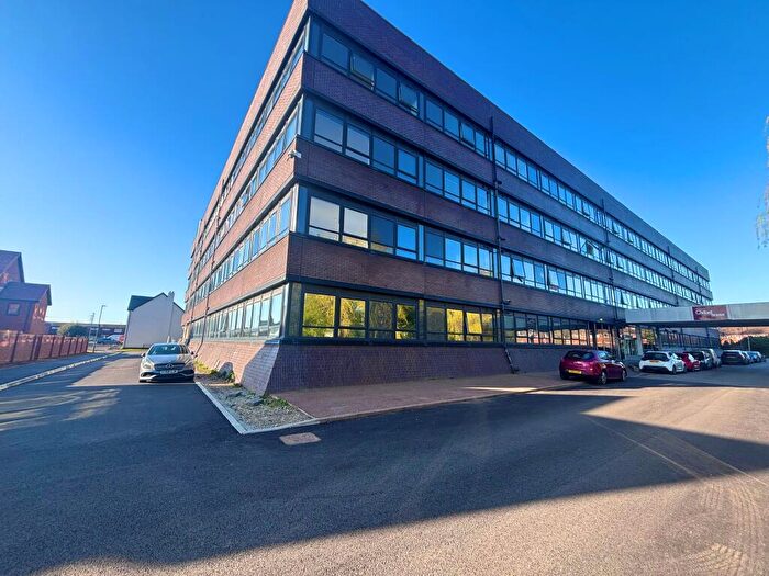 2 Bedroom Apartment To Rent In Fowler Road, Aylesbury, HP19