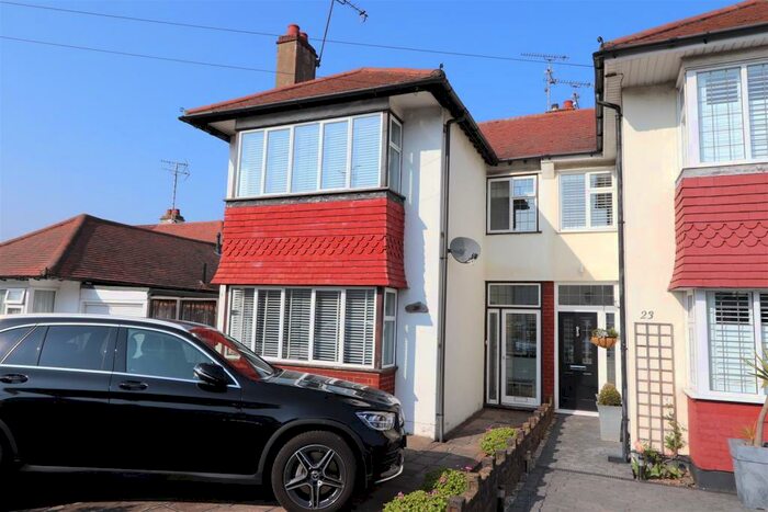 3 Bedroom Semi-Detached House To Rent In Midhurst Avenue, Westcliff On Sea, SS0
