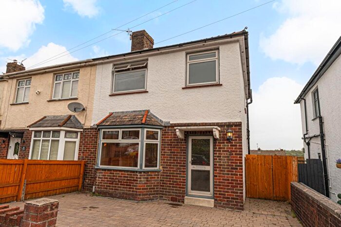 3 Bedroom Semi-Detached House For Sale In Pillmawr Road, Newport, NP20