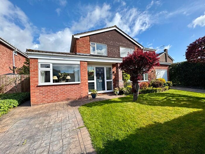 4 Bedroom Detached House For Sale In Balmoral Drive, Holmes Chapel, CW4