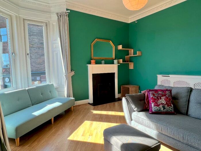 3 Bedroom Flat To Rent In Piersfield Terrace, Piersfield, Edinburgh, EH8