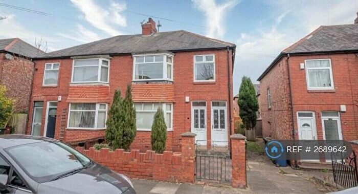 2 Bedroom Flat To Rent In St. Albans Crescent, Newcastle Upon Tyne, NE6