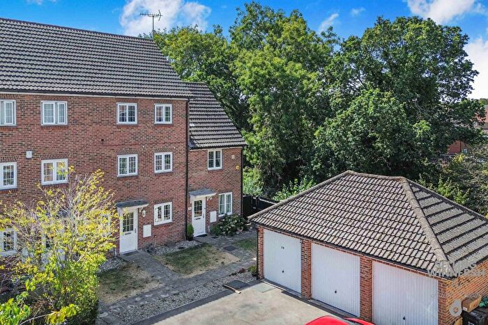 3 Bedroom Terraced House For Sale In Jersey Drive, Winnersh, Wokingham, Berkshire, RG41