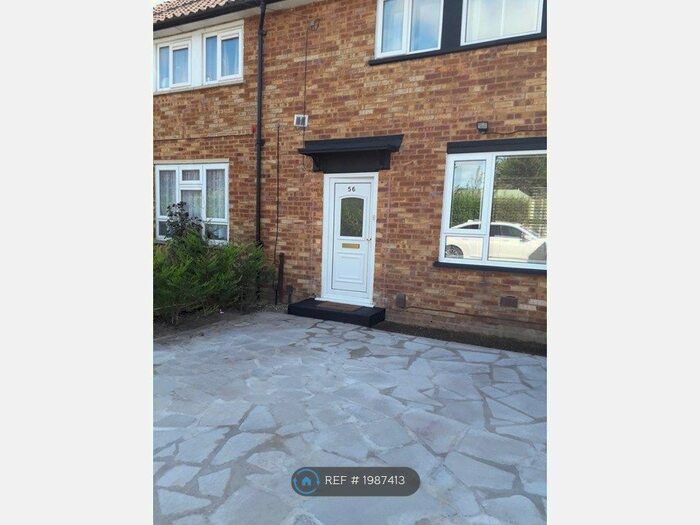 2 Bedroom Terraced House To Rent In Swabey Road, Slough, SL3