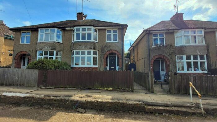 3 Bedroom Semi-Detached House To Rent In Meadow View, Adderbury, Oxon, OX17