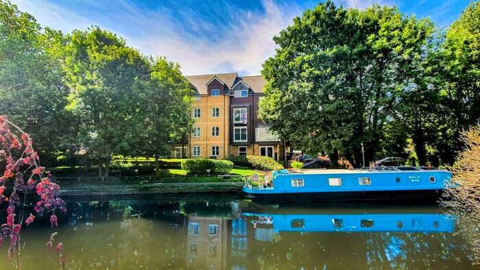 2 Bedroom Apartment To Rent In Fusion Court, Ware, SG12