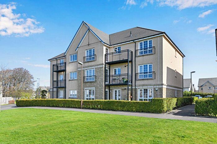 3 Bedroom Flat For Sale In /, High Waterfield, Edinburgh, EH10