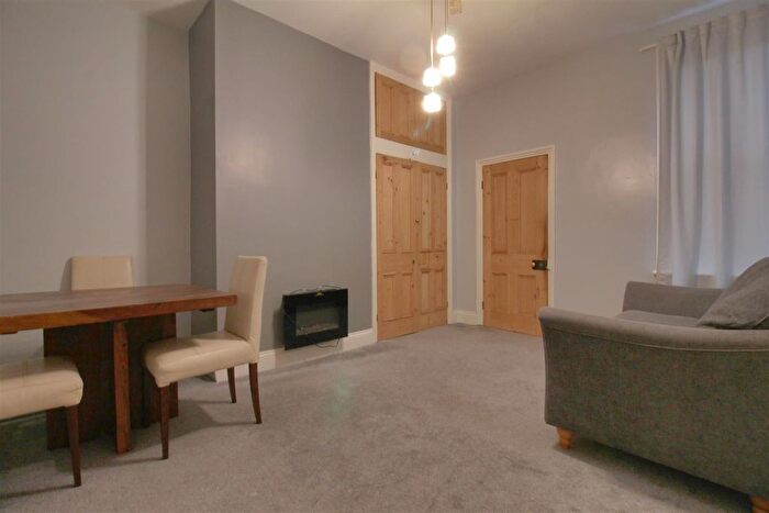 2 Bedroom Flat To Rent In Fairfield Road, Jesmond, NE2