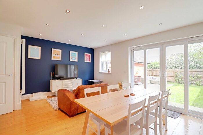 4 Bedroom Detached House For Sale In Loveday Way, Thundersley, SS7