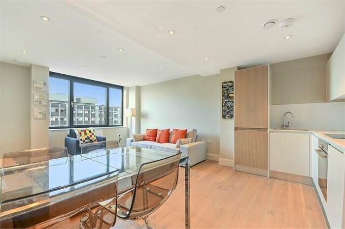 2 Bedroom Apartment To Rent In The Quarters, Wellesley Road, Croydon, CR0