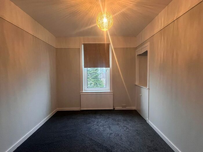 2 Bedroom Flat To Rent In Parkhead Crescent, West Calder, EH55