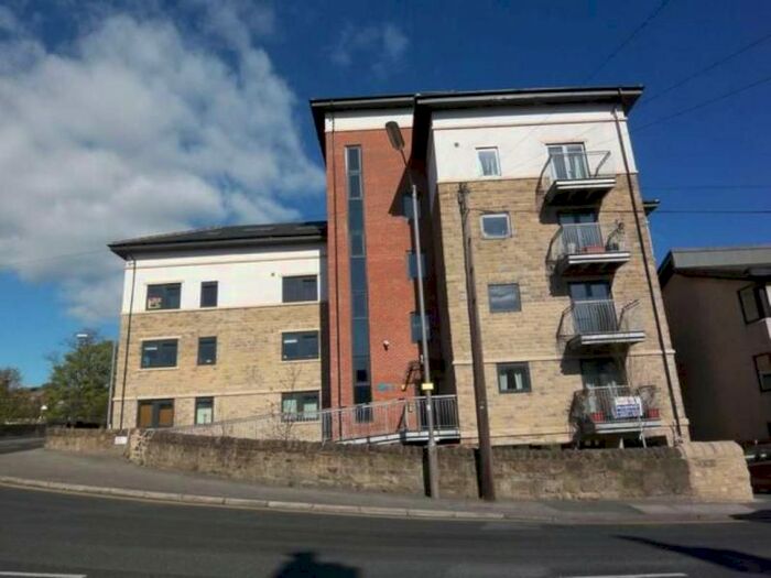 2 Bedroom Flat To Rent In Bridge Place, Troy Road, Horsforth, Leeds LS18