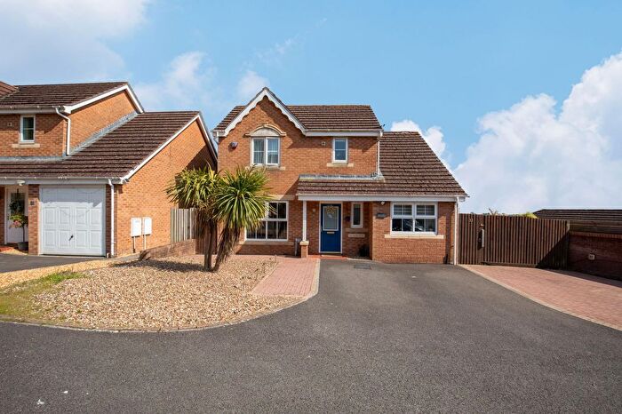 3 Bedroom Detached House For Sale In Afal Sur, Barry, CF63
