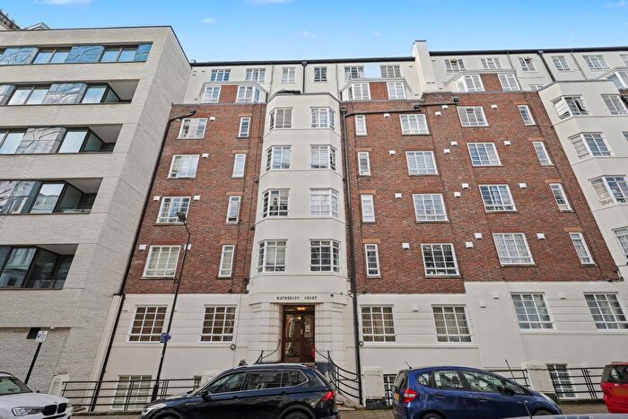 1 Bedroom Flat For Sale In Hatherley Grove, London, W2