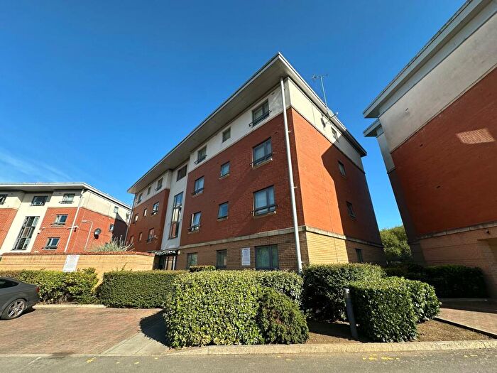 2 Bedroom Flat To Rent In West Cotton Close, Northampton, NN4