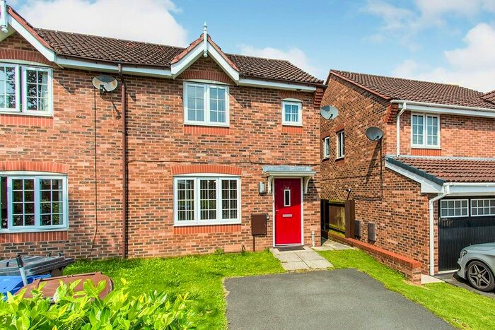 3 Bedroom Semi-Detached House To Rent In Martindale Crescent, Wigan, Lancashire, WN5