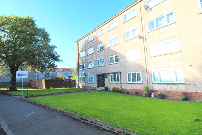 2 Bedroom Flat To Rent In Manse Court, Barrhead, G78