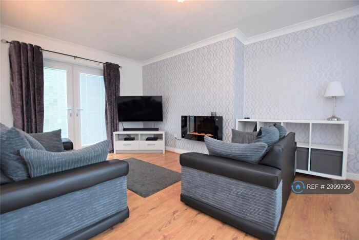2 Bedroom Semi-Detached House To Rent In Staneway, Gateshead, NE10