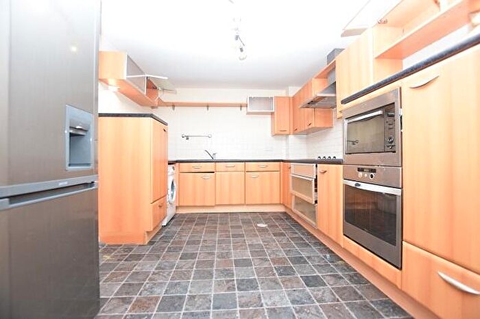 2 Bedroom Apartment To Rent In Royal Plaza, Westfield Terrace, S1