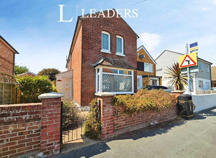 3 Bedroom Detached House For Sale In Grove Road, Gosport, Hampshire, PO12