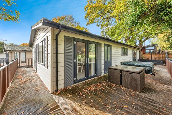 2 Bedroom Park Home For Sale In Bacton Road, North Walsham, NR28