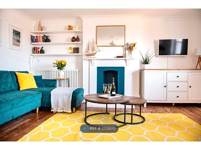 3 Bedroom Flat To Rent In Chandos Square, Broadstairs, CT10