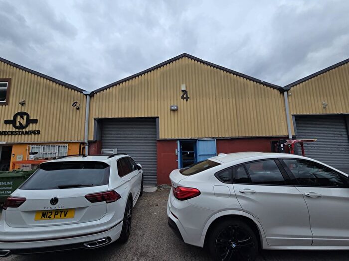 5 Bedroom Industrial Property To Rent In Cromwell Industrial Estate, Staffa Road, London, E10