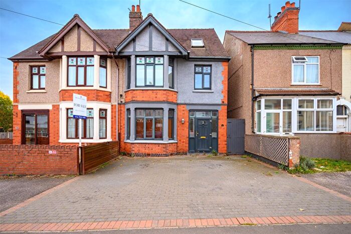 4 Bedroom Semi-detached House For Sale In Leicester Road, Bedworth - No Onwards Chain, CV12