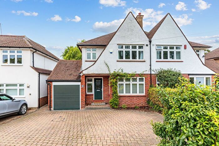 3 Bedroom Property For Sale In Coldharbour Lane, Bushey, WD23