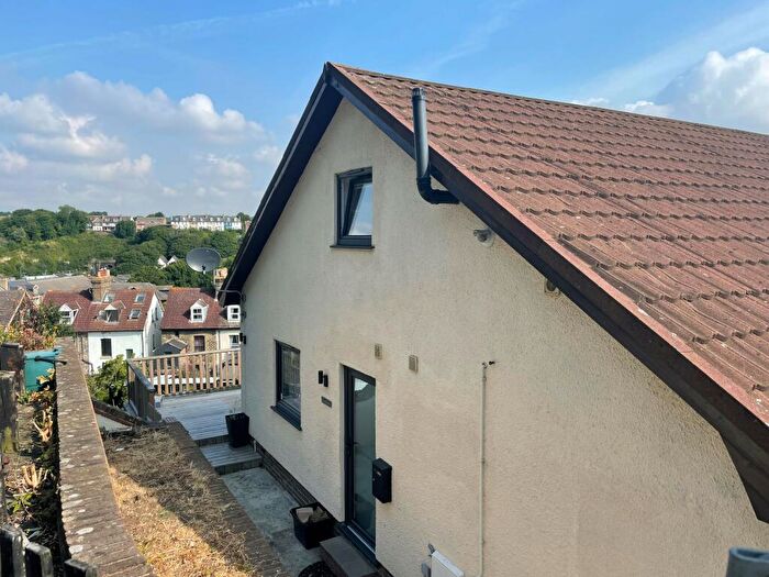 2 Bedroom House To Rent In North Military Road, Dover, CT17