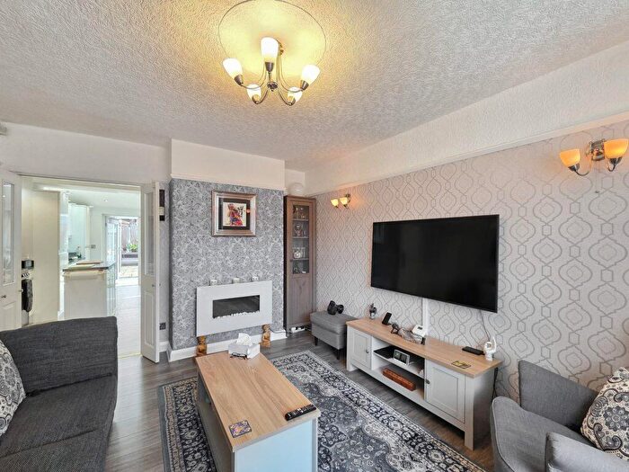 2 Bedroom Semi-Detached House For Sale In Caldecott Road, Manchester, M9