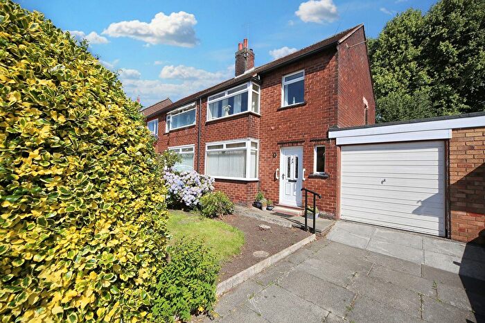 3 Bedroom Semi-Detached House For Sale In St. Lukes Drive, Orrell, WN5