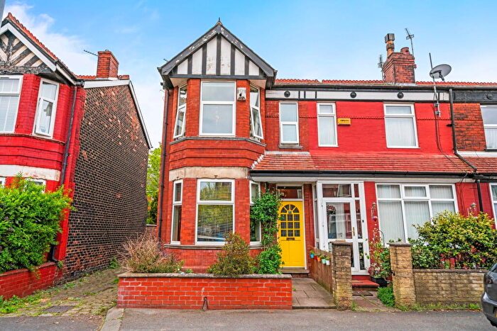3 Bedroom End Of Terrace House For Sale In Fairbourne Road, Manchester, M19