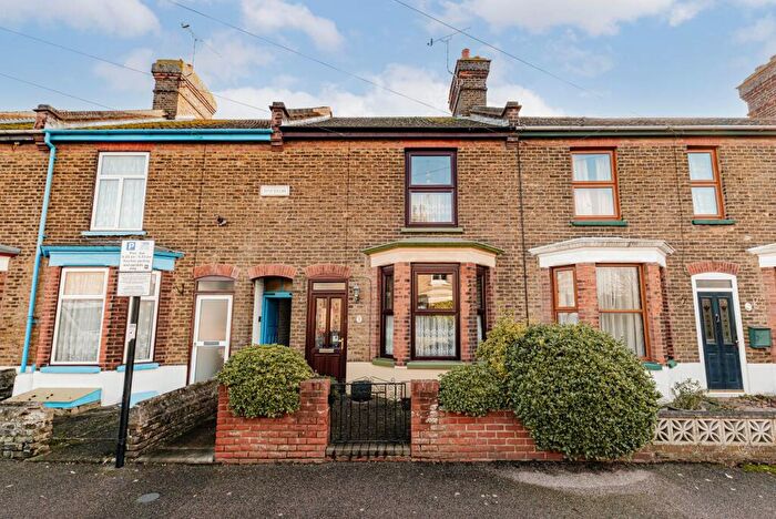 2 Bedroom Terraced House For Sale In Saxon Road, Faversham, ME13