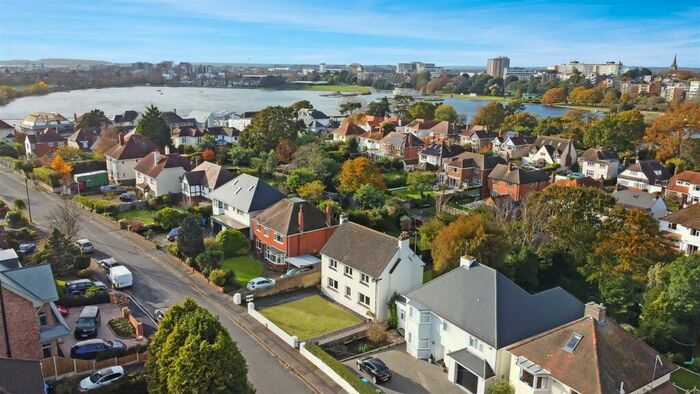 4 Bedroom Detached House To Rent In Orchard Avenue, Whitecliff, BH14