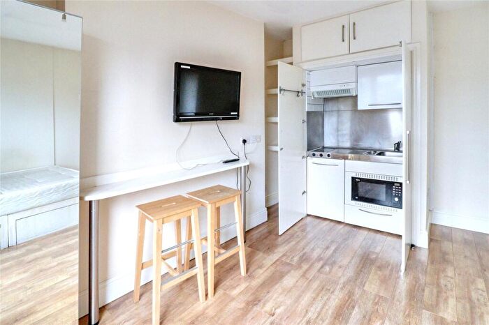 Apartment To Rent In Tufnell Park Road, Tufnell Park, London, N19
