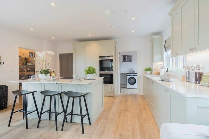 5 Bedroom Detached House For Sale In Manningtree Park, Mistley, Manningtree, CO11